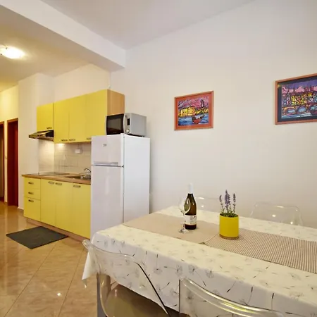 Sunset Apartment - Sea View & Parking